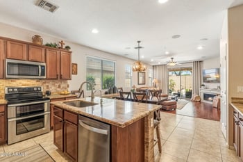 7348 Red Hawk Dr, Peoria, AZ 85383