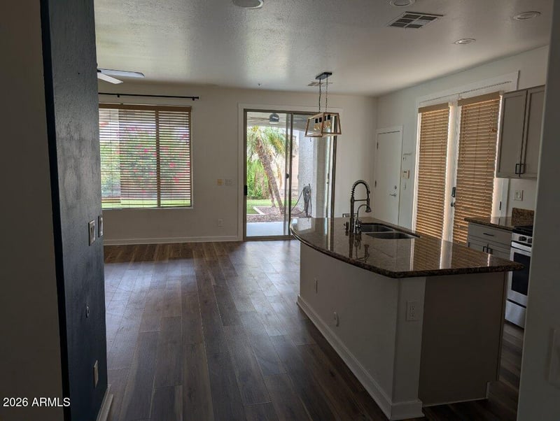 7348 Milton Dr, Peoria, AZ 85383
