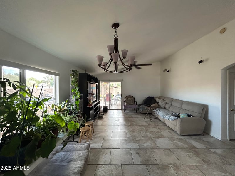 735 Baylor Ln, Gilbert, AZ 85233