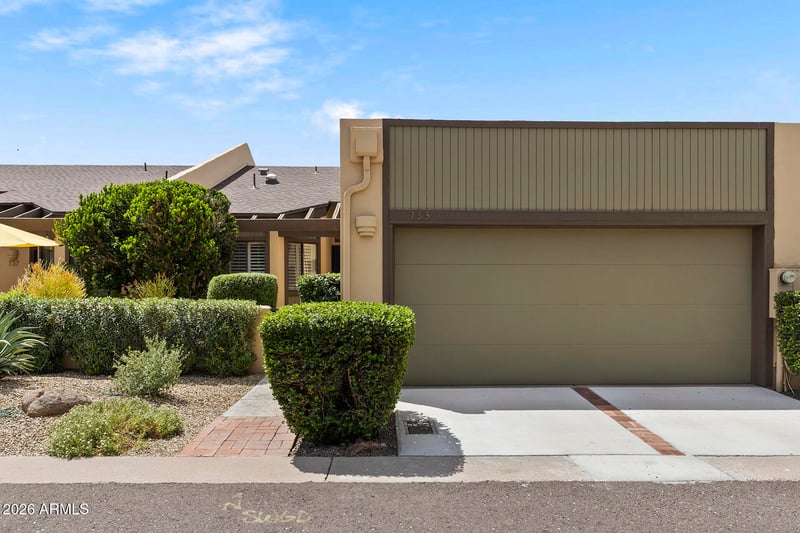 735 E Gardenia Dr, Phoenix, AZ 85020