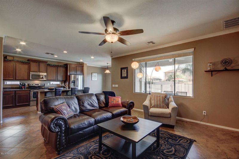 735 E Raven Way, Gilbert, AZ 85297