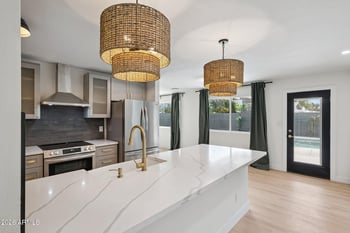 735 Manhatton Dr, Tempe, AZ 85282