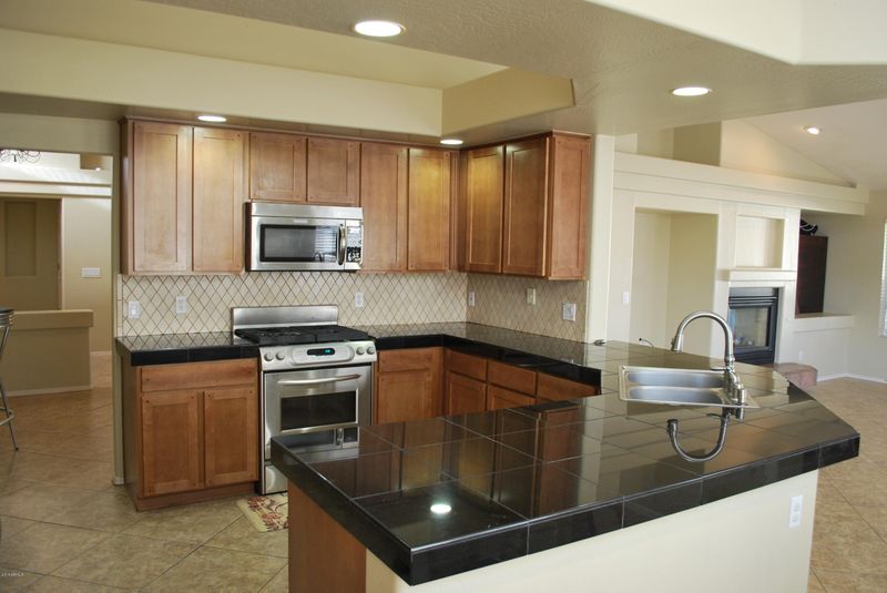 735 S Ruby Pl, Gilbert, AZ 85296