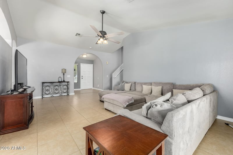 735 Winthrop Cir, Mesa, AZ 85204