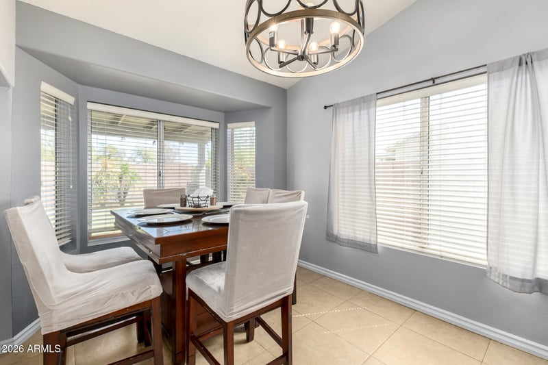 735 Winthrop Cir, Mesa, AZ 85204