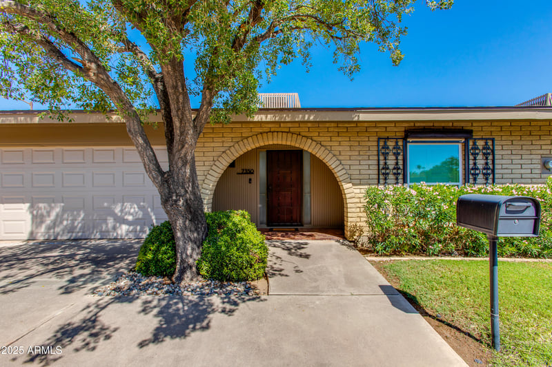 7350 11th St, Phoenix, AZ 85020
