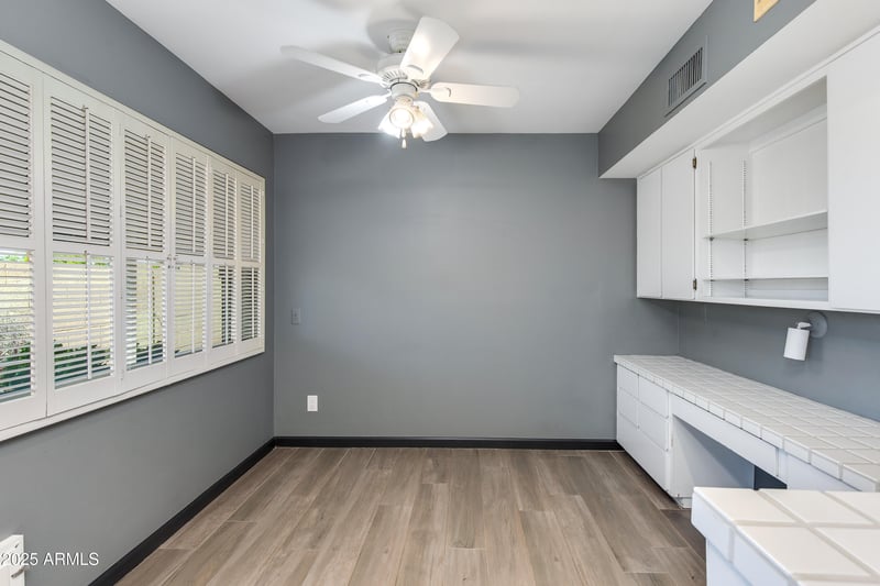 7350 11th St, Phoenix, AZ 85020