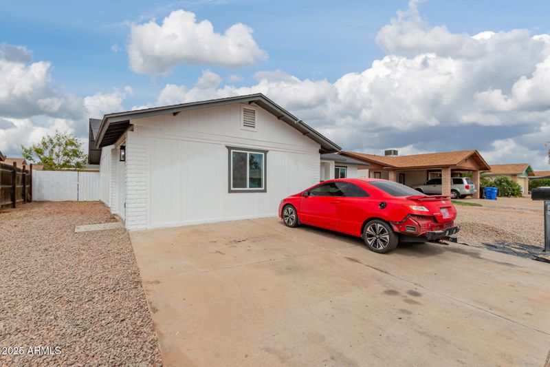 7350 W Sells Dr, Phoenix, AZ 85033