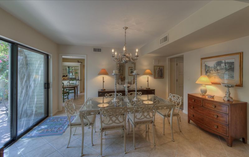 7352 E Tuckey Ln, Scottsdale, AZ 85250