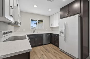 7352 Meadowbrook Ave, Phoenix, AZ 85033