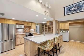 7352 N 7th Pl, Phoenix, AZ 85020