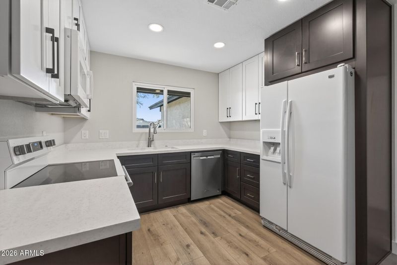 7352 W Meadowbrook Ave, Phoenix, AZ 85033
