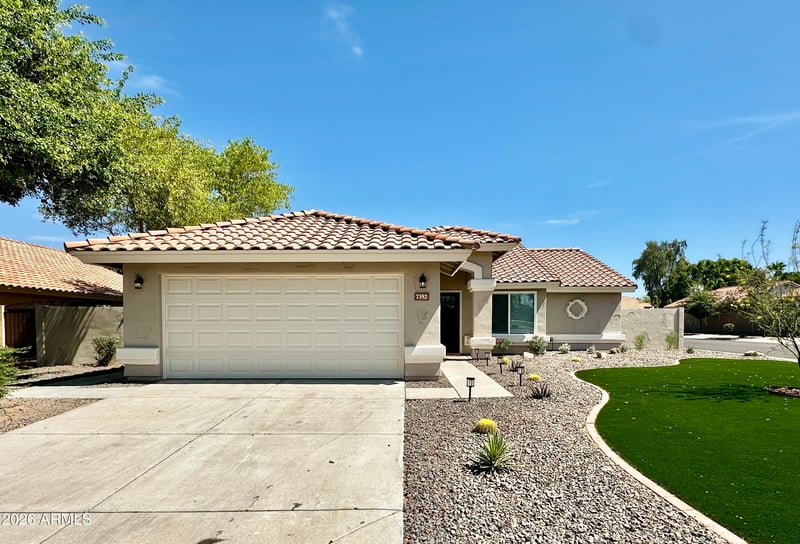 7352 W Via Del Sol Dr, Glendale, AZ 85310