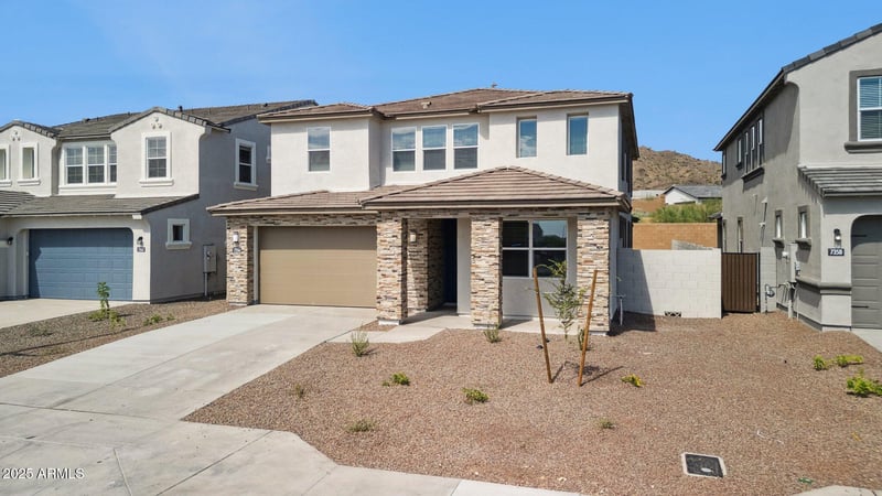 7356 Buckhorn Trl, Peoria, AZ 85383