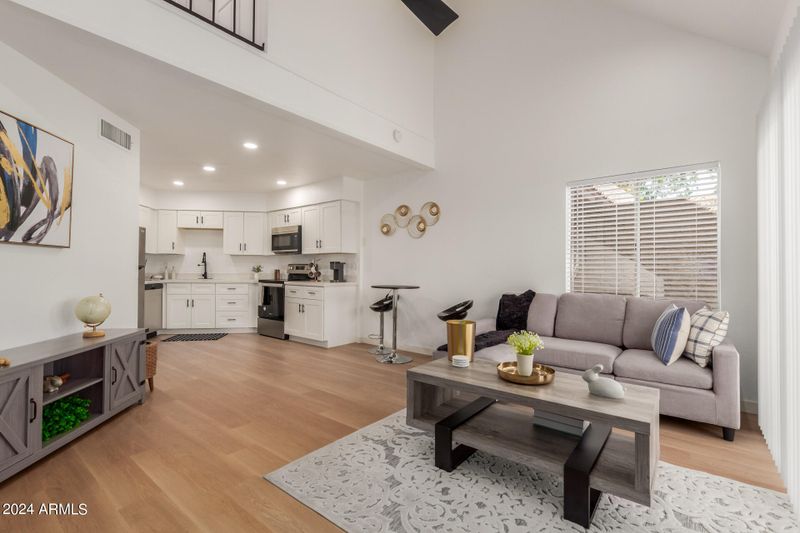 7356 N 43rd Ave, Glendale, AZ 85301