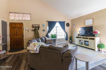 7357 Ivyglen St, Mesa, AZ 85207