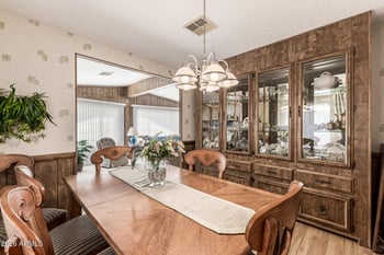 736 82nd Way, Mesa, AZ 85208