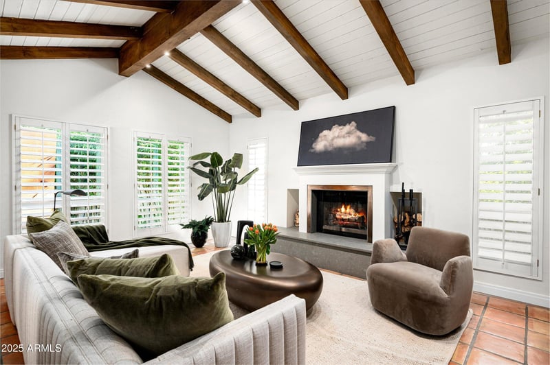 7360 Lincoln Dr #1, Scottsdale, AZ 85250