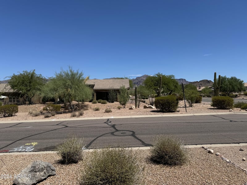 7361 Rugged Ironwood Rd, Gold Canyon, AZ 85118