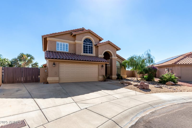 7365 Via Del Sol Dr, Glendale, AZ 85310