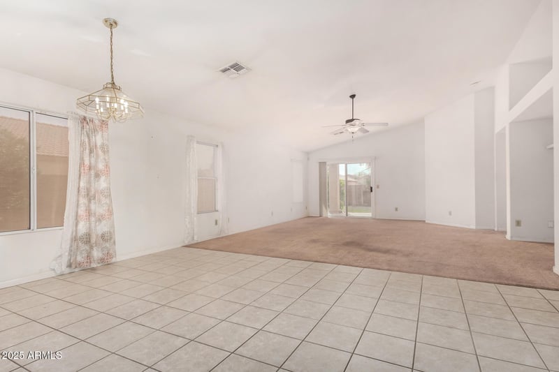 7367 Peppertree Ln, Glendale, AZ 85303