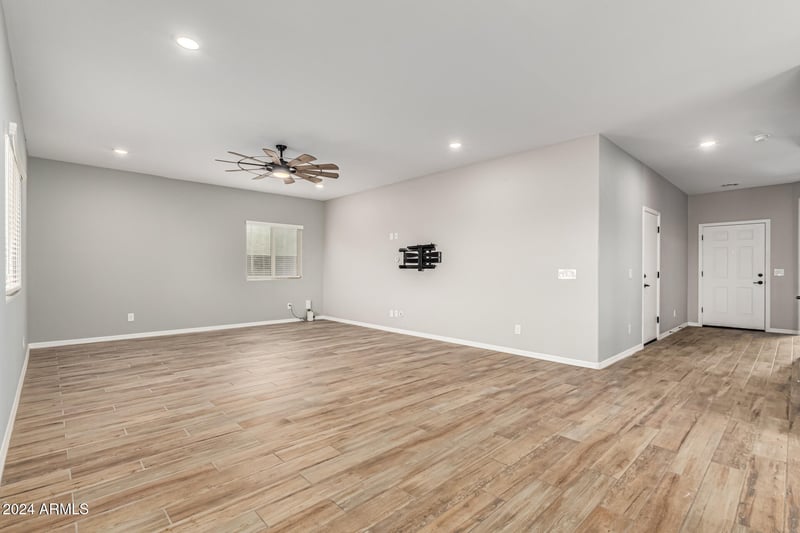7368 N 128th Ave, Glendale, AZ 85307