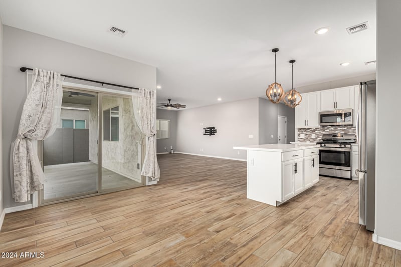 7368 N 128th Ave, Glendale, AZ 85307