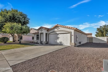 7368 Solano Dr, Glendale, AZ 85303