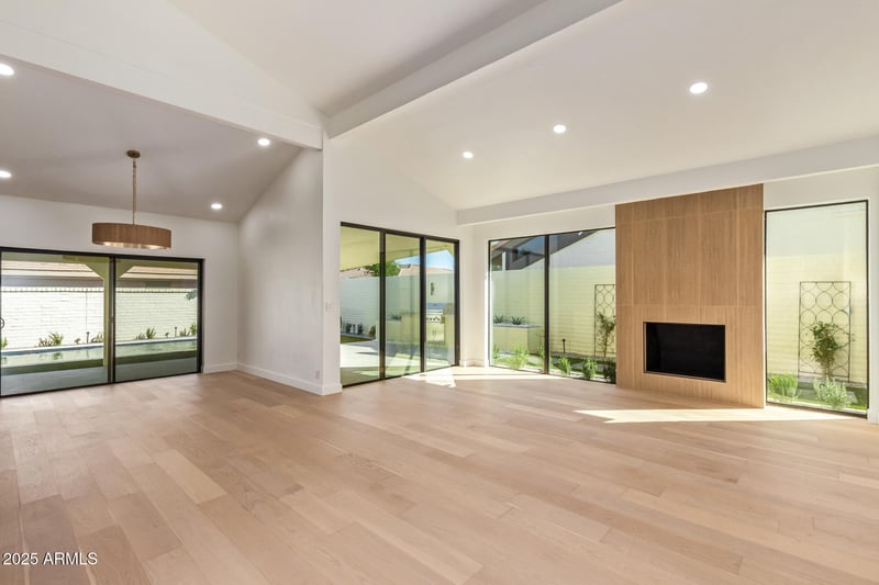 7369 Krall St, Scottsdale, AZ 85250