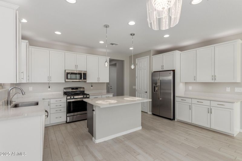 737 E Betsy Ln, Gilbert, AZ 85296