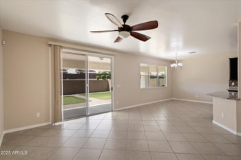 737 Harwell Rd, Phoenix, AZ 85042