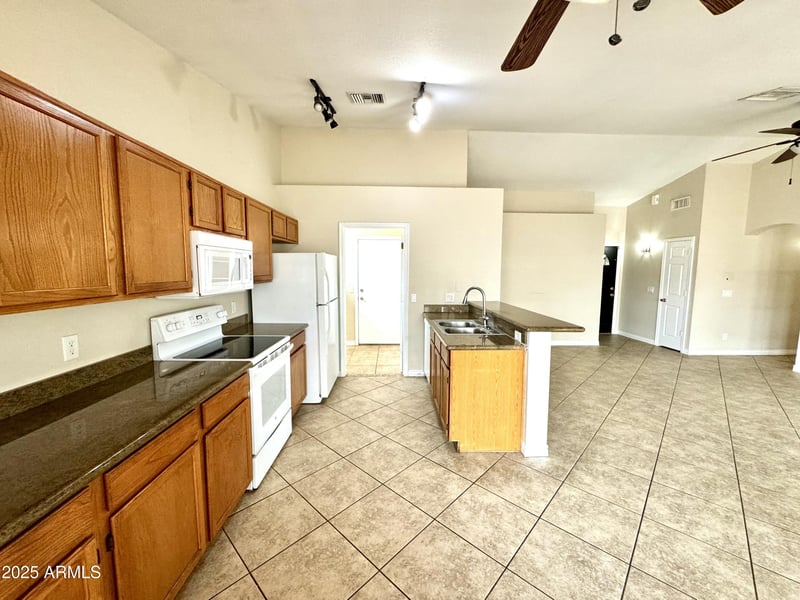 737 Regent --, Mesa, AZ 85205