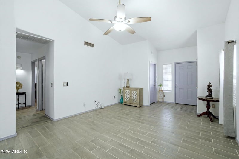 7371 W Eva St, Peoria, AZ 85345