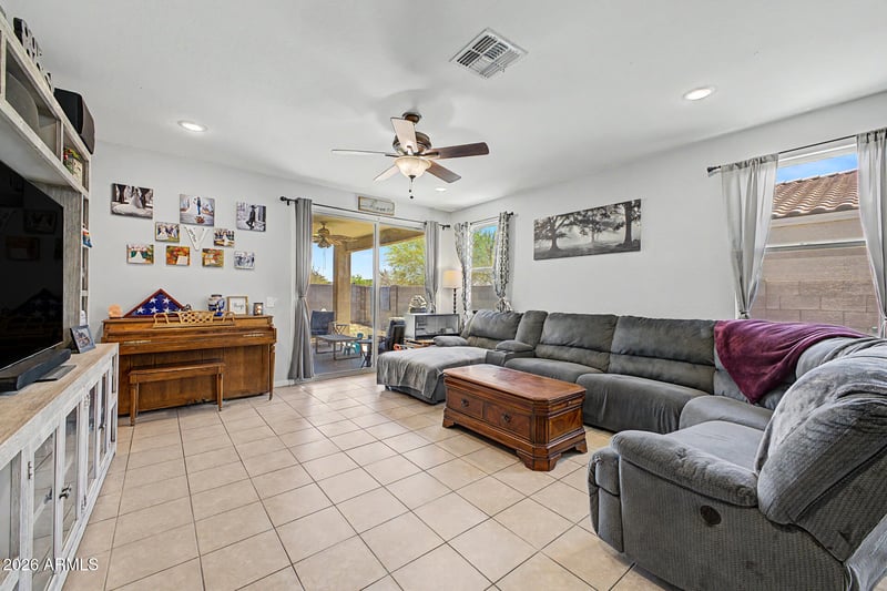 7373 N 123rd Dr, Glendale, AZ 85307