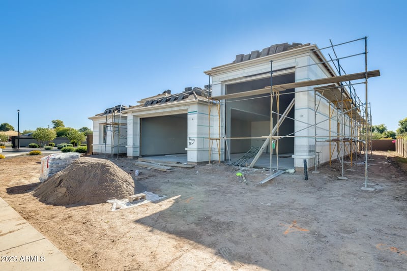 7379 Lisbon Ln, Peoria, AZ 85381