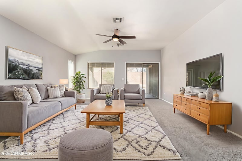 738 Saddle Way, San Tan Valley, AZ 85143