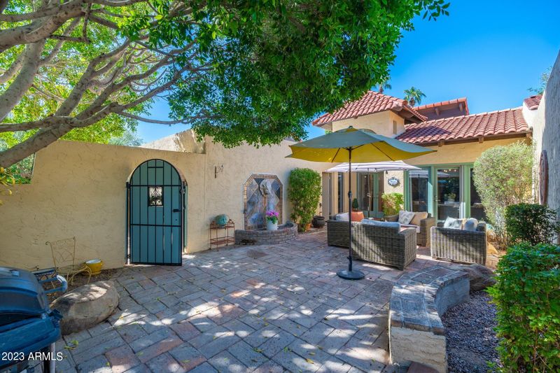 738 E Tuckey Ln, Phoenix, AZ 85014