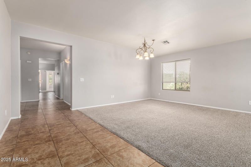 738 Saddle Way, San Tan Valley, AZ 85143