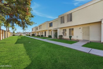 738 Strahan Dr, Tempe, AZ 85283