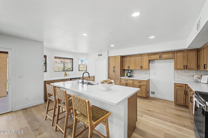 7380 W Piute Ave, Glendale, AZ 85308