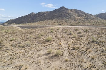 7384 Montgomery Rd, Peoria, AZ 85383