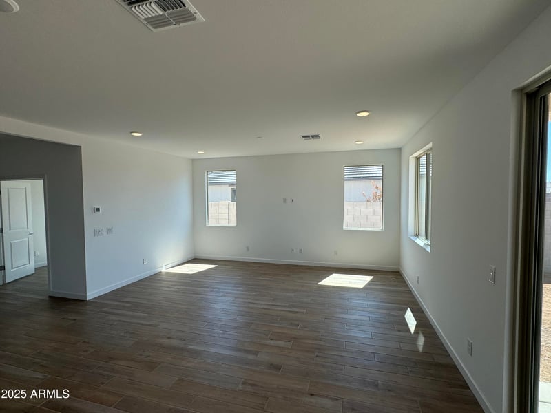 7386 Hackamore Ln, San Tan Valley, AZ 85143