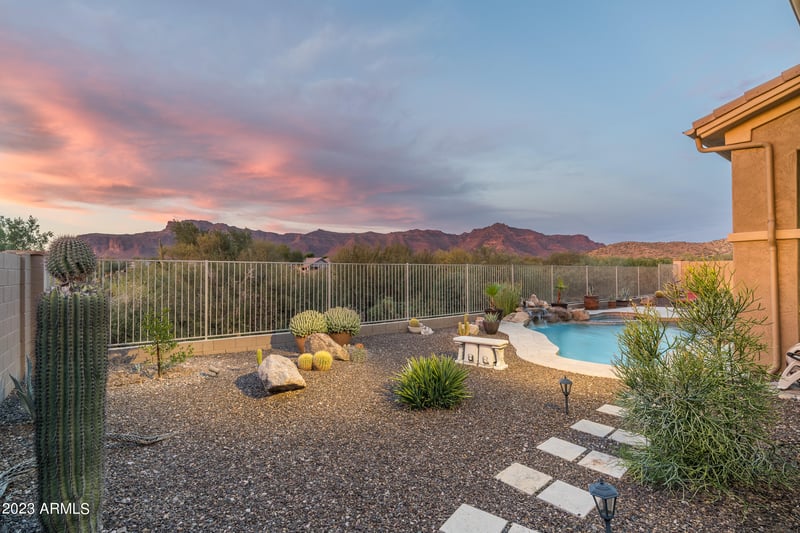 7388 E Cliff Rose Trl, Gold Canyon, AZ 85118