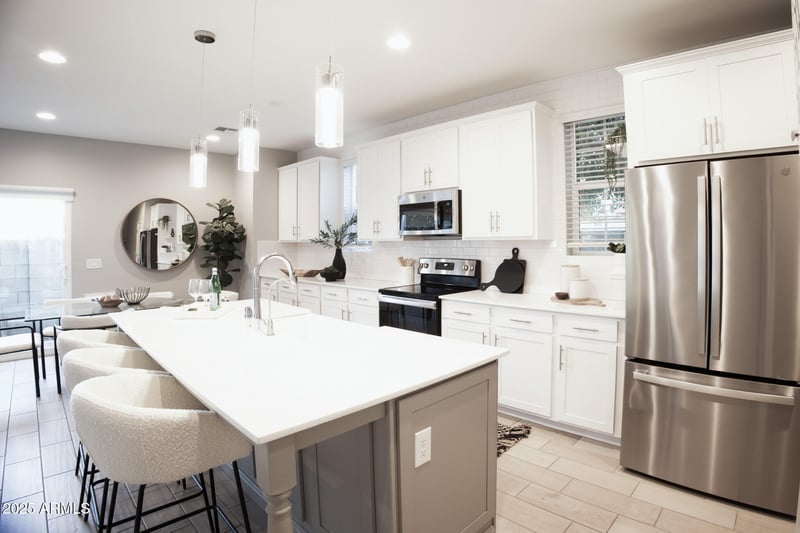 739 Calavar Rd, Phoenix, AZ 85022
