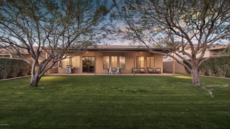 739 E Meadow Ln, Phoenix, AZ 85022