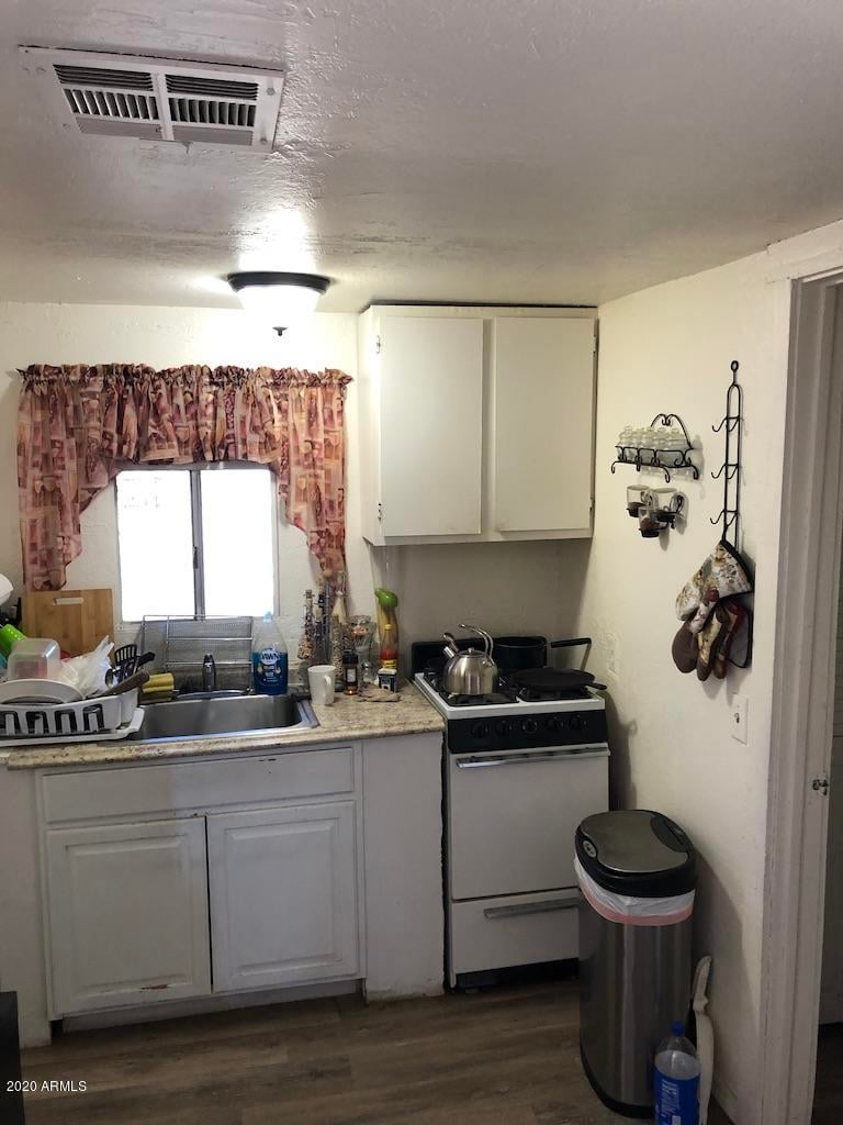 739 N 12th Ave, Phoenix, AZ 85007