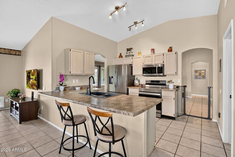 739 S Cholla St, Gilbert, AZ 85233