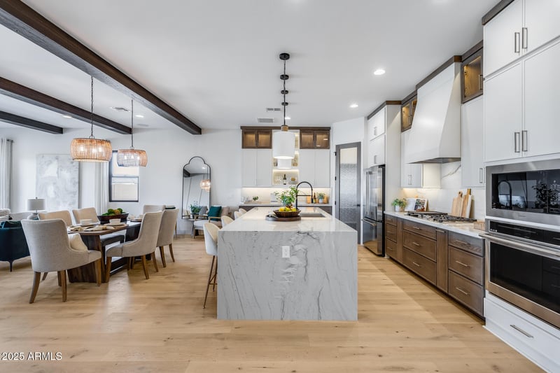 7394 Lisbon Ln, Peoria, AZ 85381