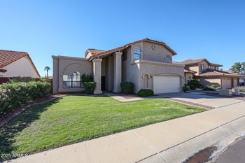 7395 Oraibi Dr, Glendale, AZ 85308