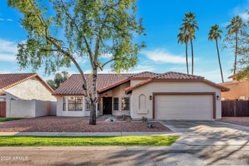 7395 Utopia Rd, Glendale, AZ 85308